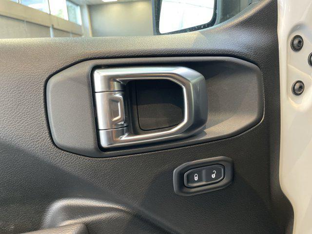 new 2025 Jeep Wrangler car, priced at $34,663