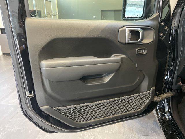 new 2025 Jeep Wrangler car, priced at $32,350
