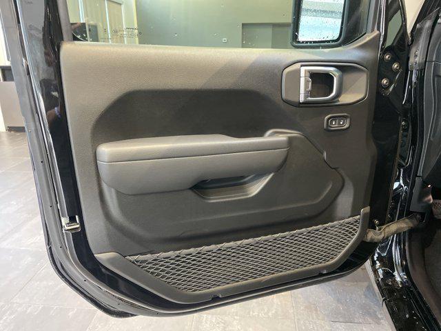 new 2025 Jeep Wrangler car, priced at $31,903