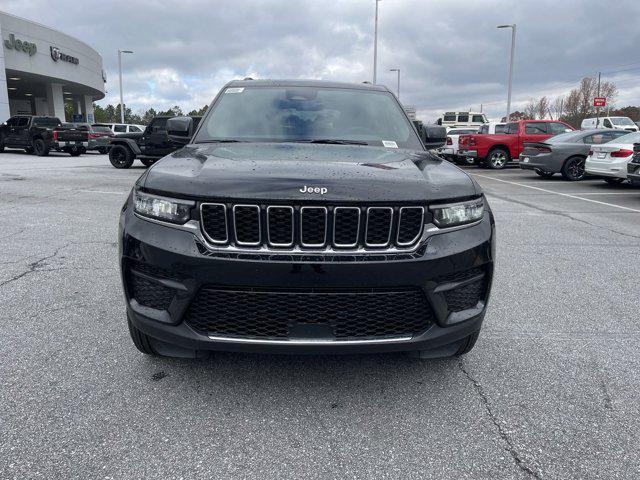 new 2025 Jeep Grand Cherokee car, priced at $38,970