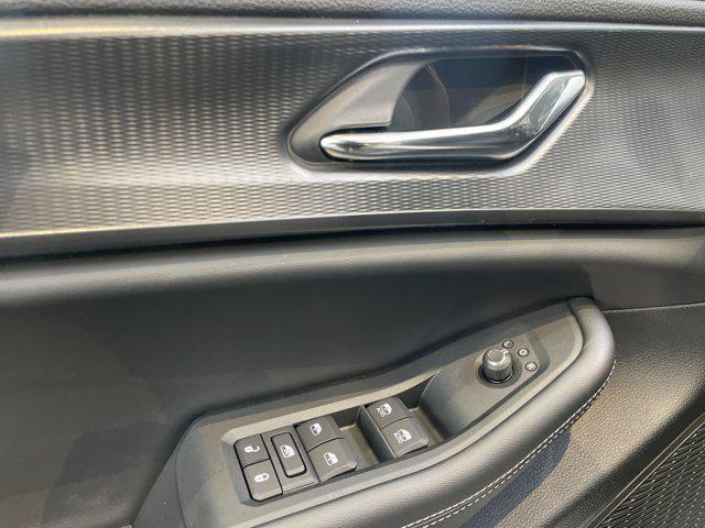 used 2025 Jeep Grand Cherokee L car, priced at $43,422