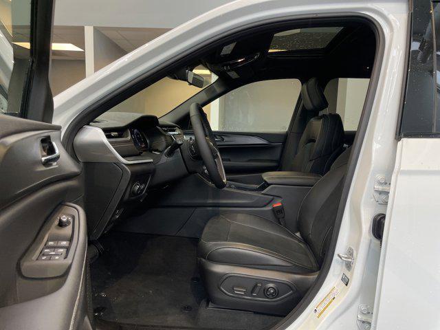 used 2025 Jeep Grand Cherokee L car, priced at $43,422