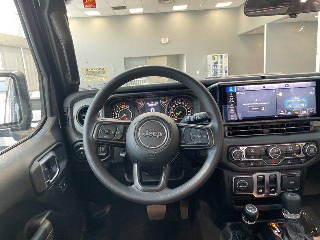 new 2025 Jeep Wrangler car, priced at $47,570