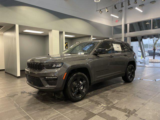 new 2025 Jeep Grand Cherokee car, priced at $41,485