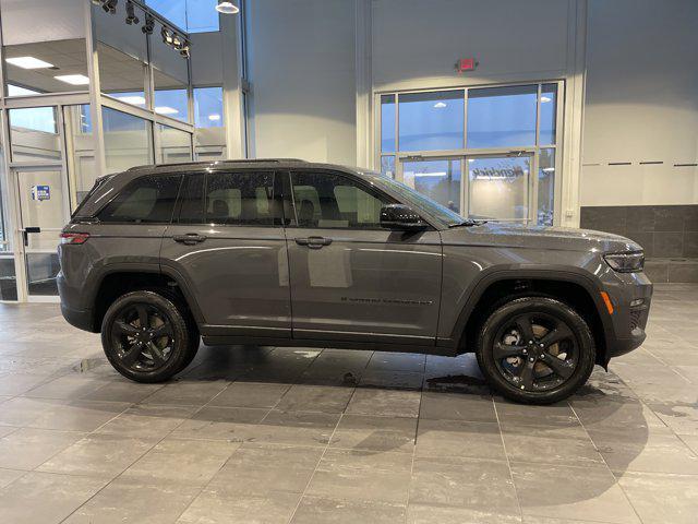 new 2025 Jeep Grand Cherokee car, priced at $41,485