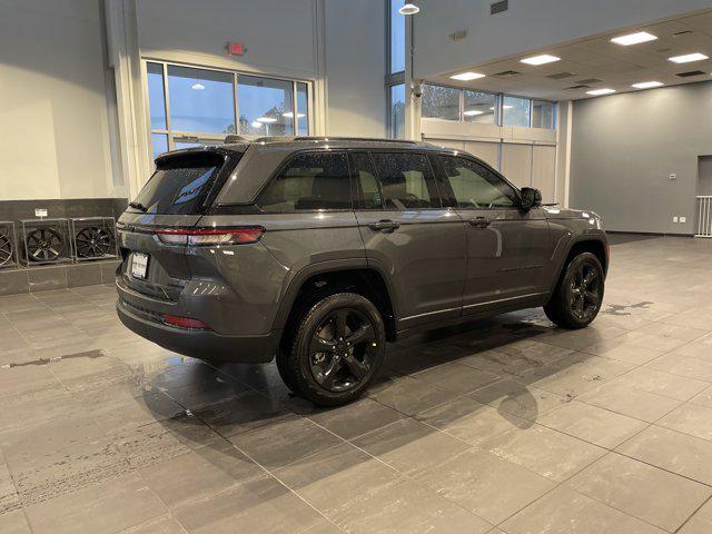 new 2025 Jeep Grand Cherokee car, priced at $41,485