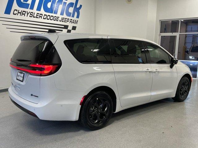 new 2024 Chrysler Pacifica Hybrid car, priced at $54,955