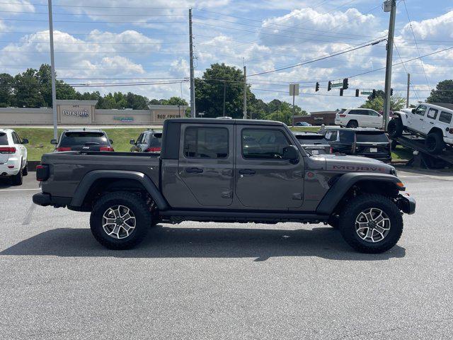 new 2024 Jeep Gladiator car, priced at $59,925