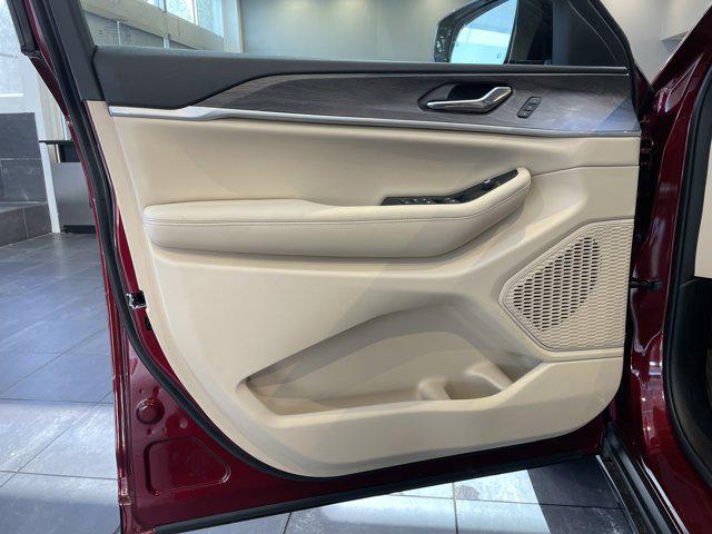 new 2025 Jeep Grand Cherokee L car, priced at $48,424