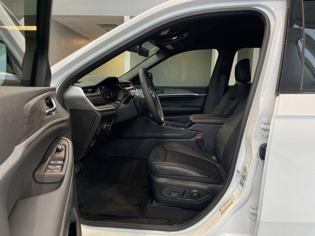 new 2025 Jeep Grand Cherokee L car, priced at $44,925