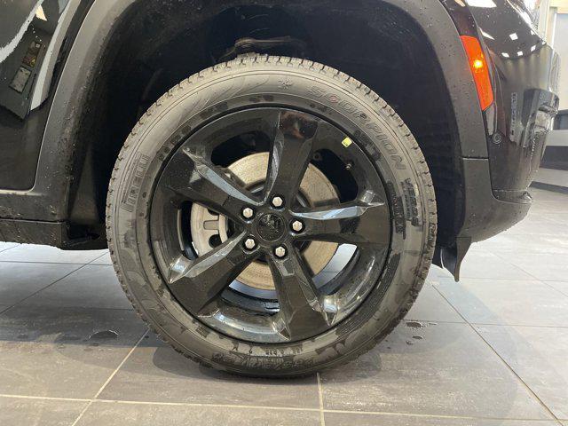 new 2025 Jeep Grand Cherokee L car, priced at $50,560