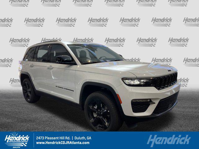 new 2025 Jeep Grand Cherokee car, priced at $42,890