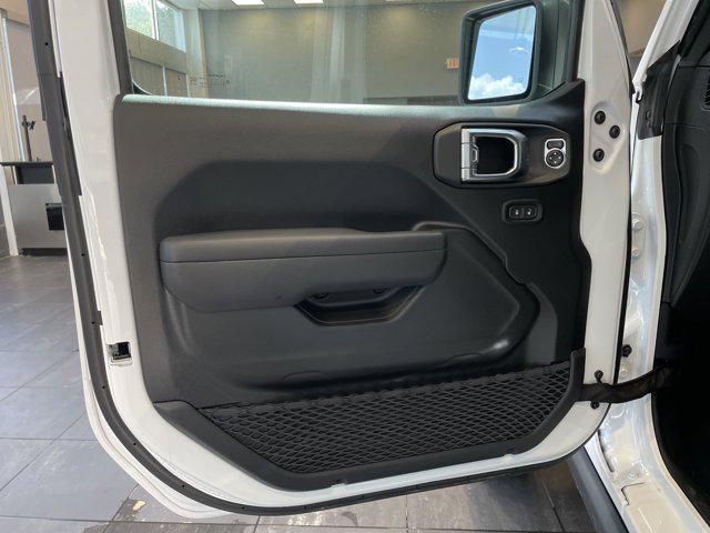 new 2025 Jeep Wrangler car, priced at $50,507