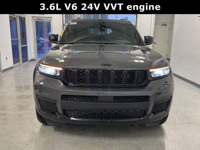 used 2024 Jeep Grand Cherokee car, priced at $35,947
