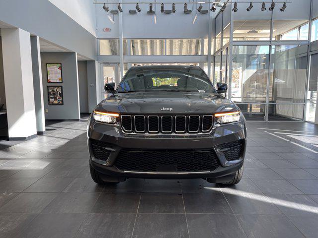 new 2025 Jeep Grand Cherokee car, priced at $36,420