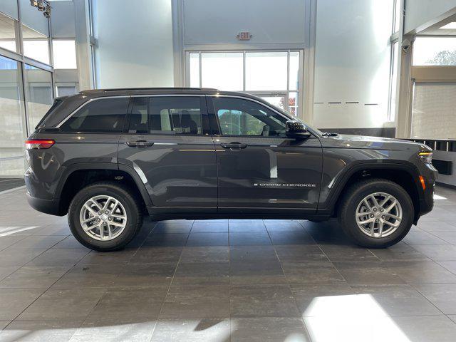 new 2025 Jeep Grand Cherokee car, priced at $36,420