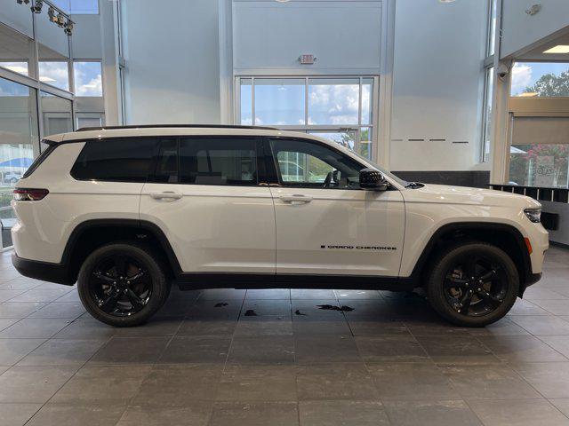 new 2025 Jeep Grand Cherokee L car, priced at $45,395