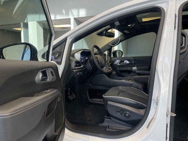 new 2026 Chrysler Pacifica car, priced at $46,315