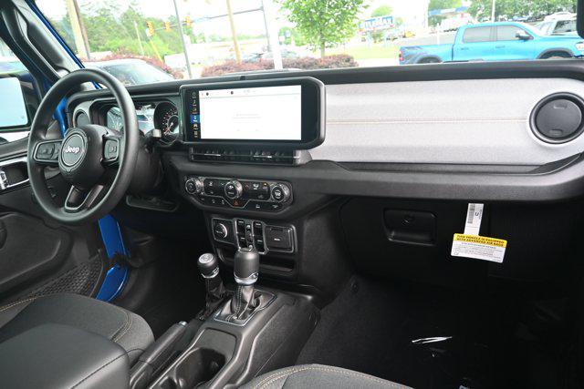 new 2025 Jeep Gladiator car, priced at $39,785