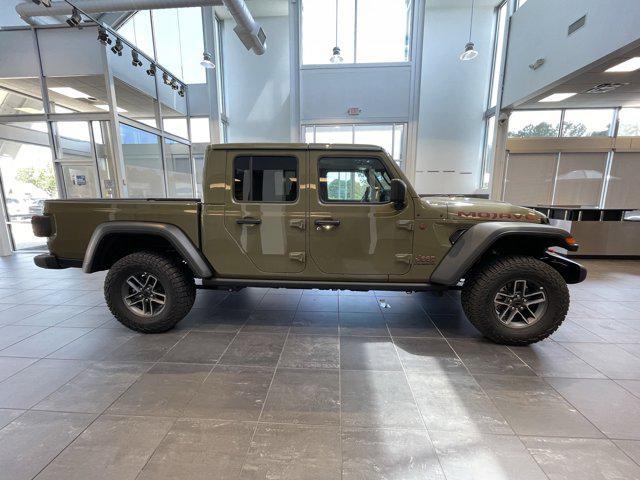 new 2025 Jeep Gladiator car, priced at $53,370
