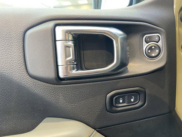 new 2025 Jeep Gladiator car, priced at $53,370