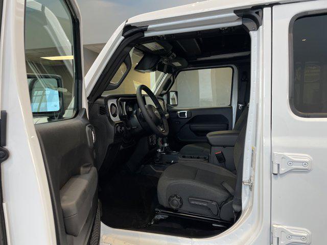 new 2025 Jeep Wrangler car, priced at $47,545