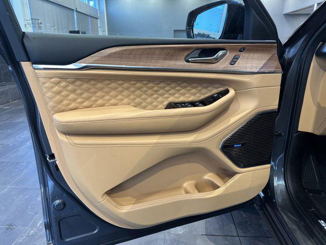 new 2025 Jeep Grand Cherokee L car, priced at $70,125