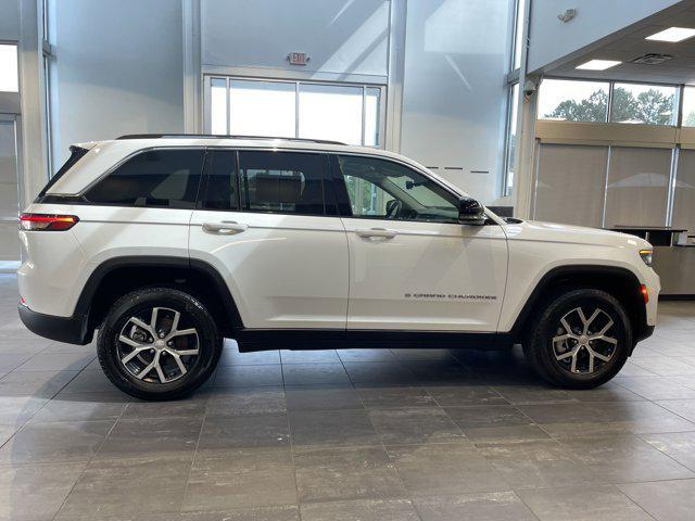 used 2024 Jeep Grand Cherokee car, priced at $41,986