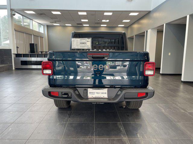 new 2025 Jeep Gladiator car, priced at $43,480