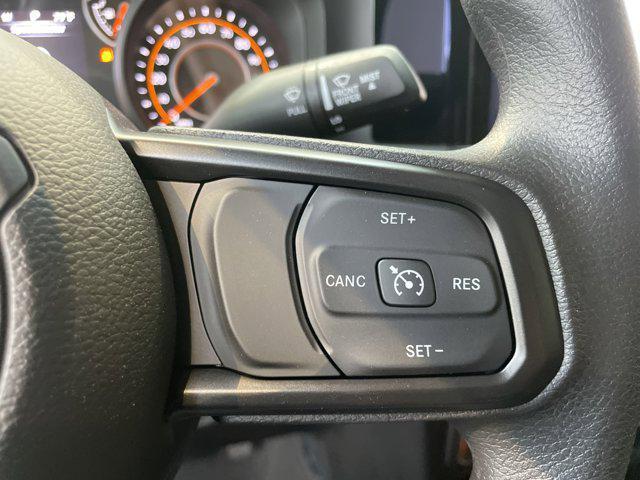 new 2025 Jeep Gladiator car, priced at $42,980