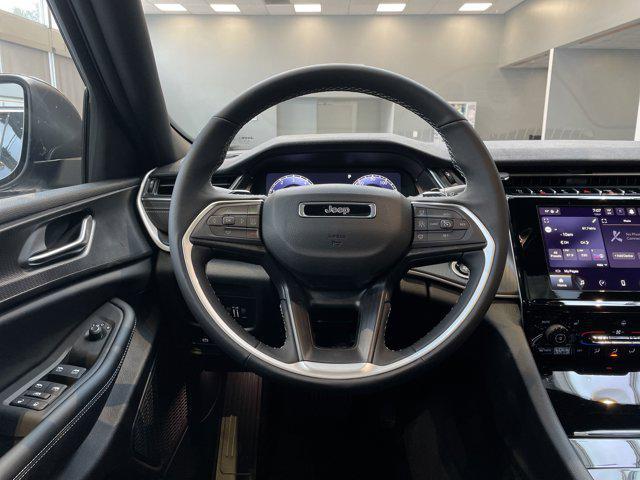 new 2025 Jeep Grand Cherokee car, priced at $40,522