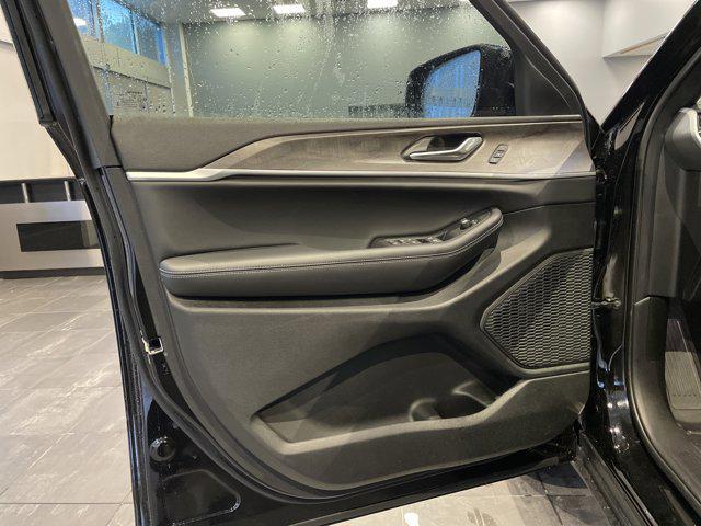 new 2025 Jeep Grand Cherokee L car, priced at $46,335