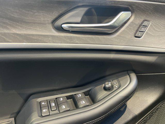 new 2025 Jeep Grand Cherokee car, priced at $51,160