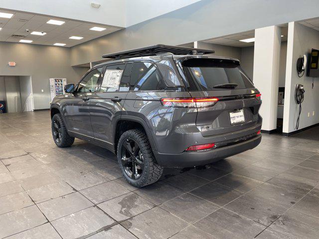 new 2025 Jeep Grand Cherokee car, priced at $53,041