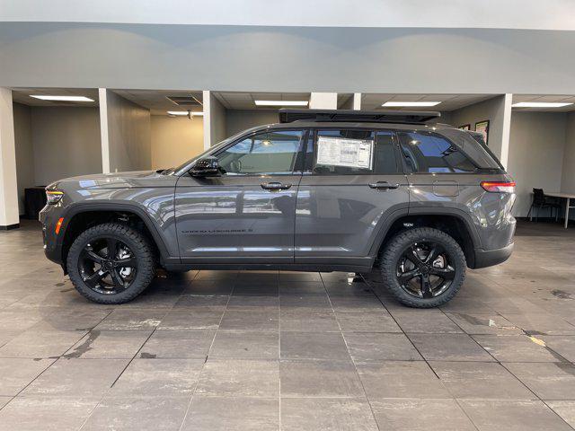new 2025 Jeep Grand Cherokee car, priced at $53,041