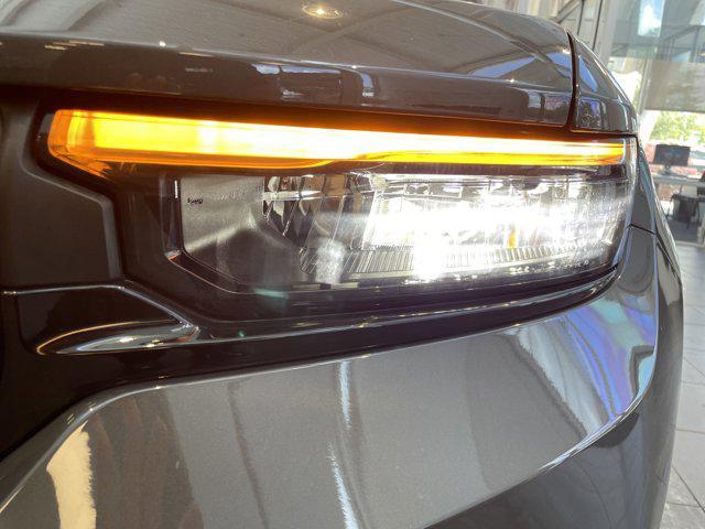 new 2025 Jeep Grand Cherokee car, priced at $53,041
