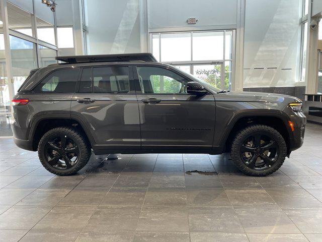 new 2025 Jeep Grand Cherokee car, priced at $53,041