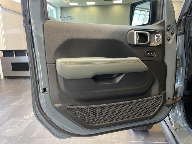 new 2025 Jeep Gladiator car, priced at $56,460