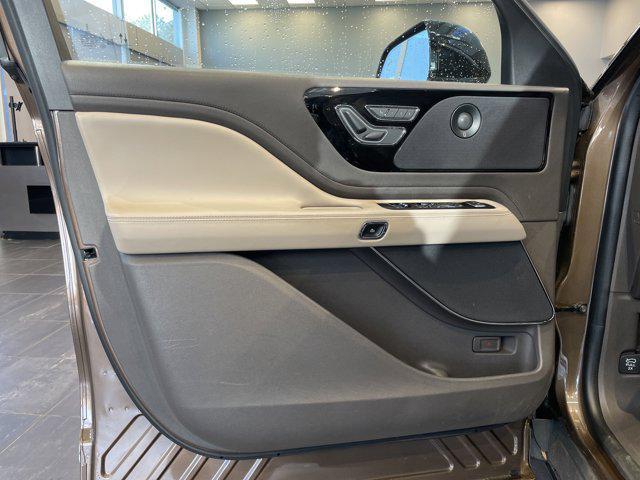 used 2022 Lincoln Aviator car, priced at $37,996