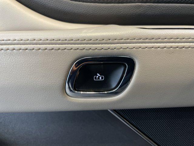 used 2022 Lincoln Aviator car, priced at $37,996