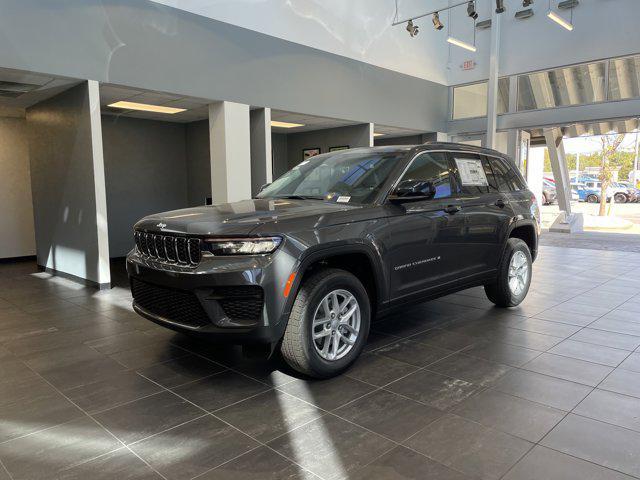 new 2025 Jeep Grand Cherokee car, priced at $42,170