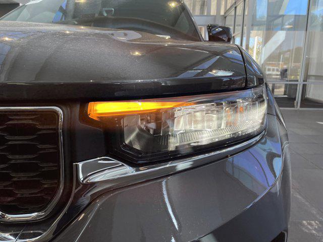 new 2025 Jeep Grand Cherokee car, priced at $42,170