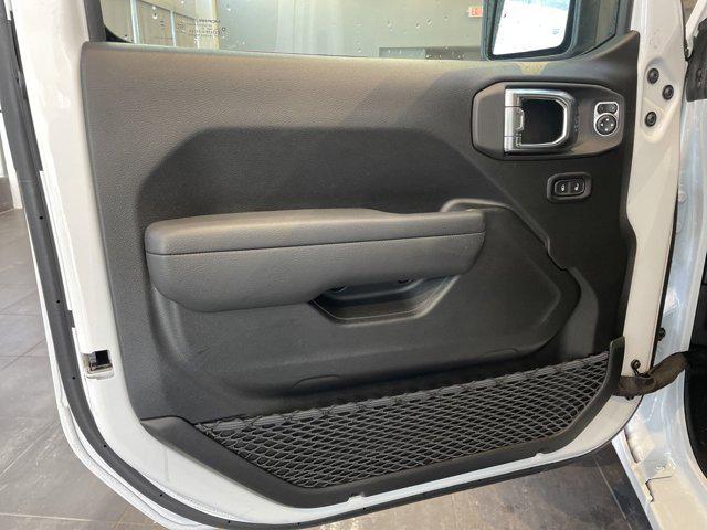 new 2025 Jeep Wrangler car, priced at $46,491
