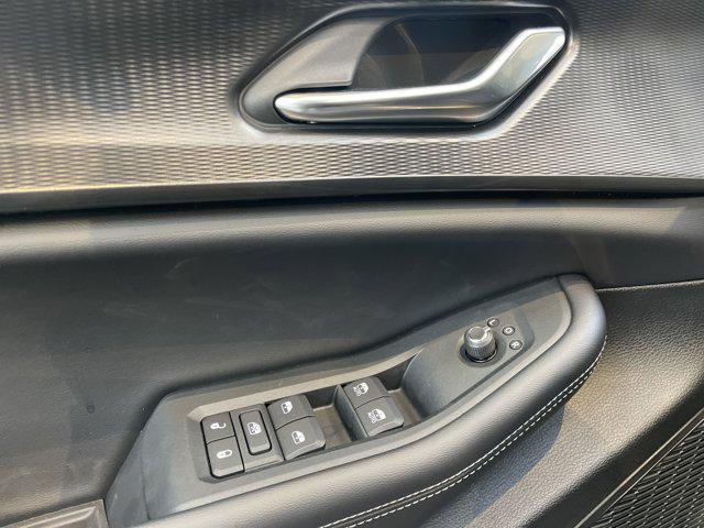 new 2025 Jeep Grand Cherokee L car, priced at $40,335