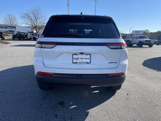 new 2025 Jeep Grand Cherokee car, priced at $49,865