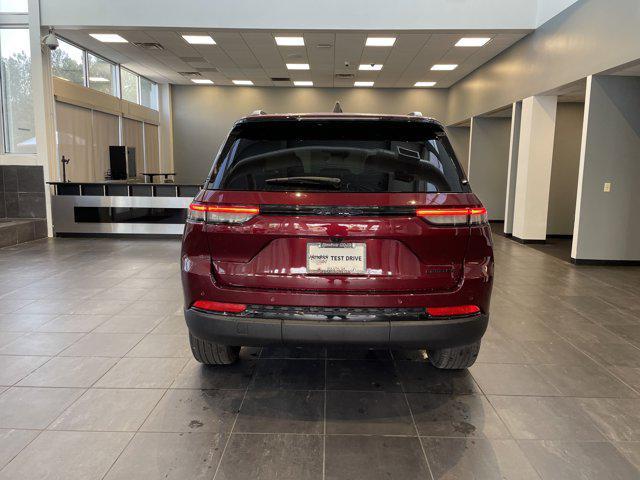 new 2025 Jeep Grand Cherokee car, priced at $43,720