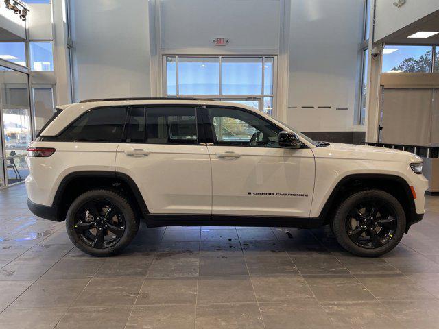 new 2025 Jeep Grand Cherokee car, priced at $48,365