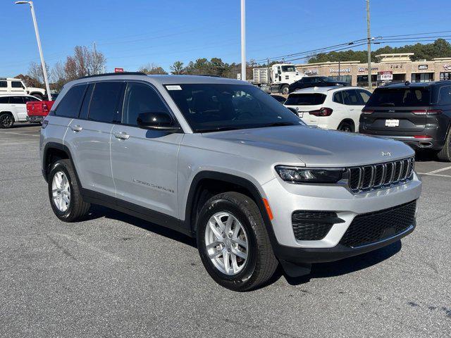 new 2025 Jeep Grand Cherokee car, priced at $37,175