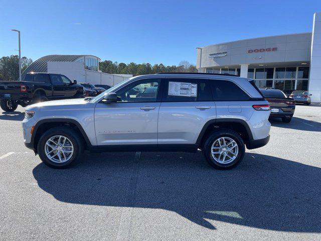 new 2025 Jeep Grand Cherokee car, priced at $37,175