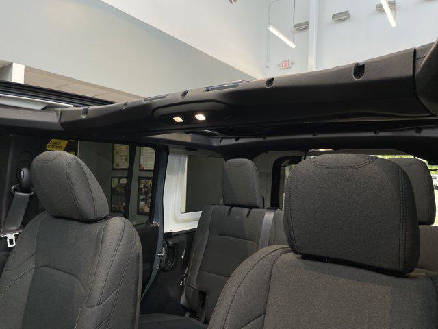 new 2025 Jeep Wrangler car, priced at $48,140